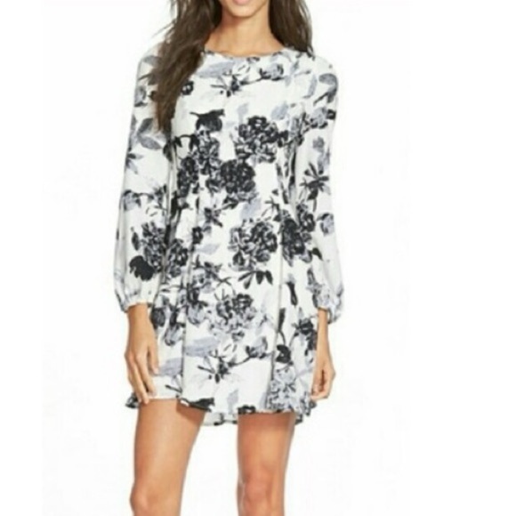 Everly like new floral midi dress - Picture 1 of 4